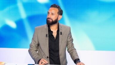 Touche pas à mon poste