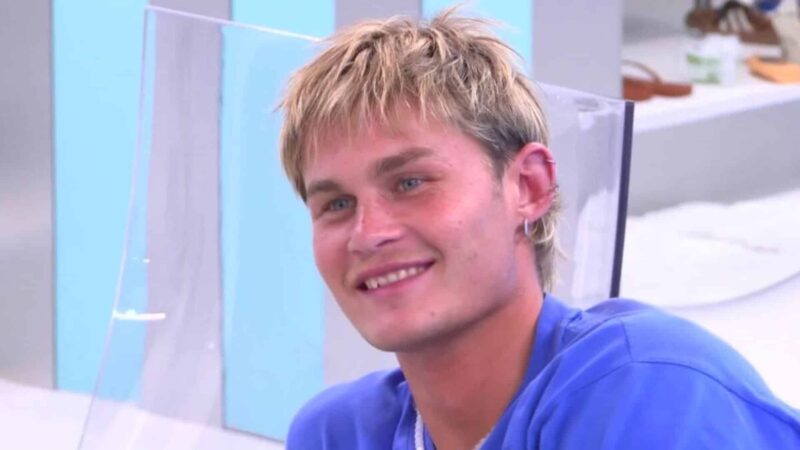 Adrien après son départ