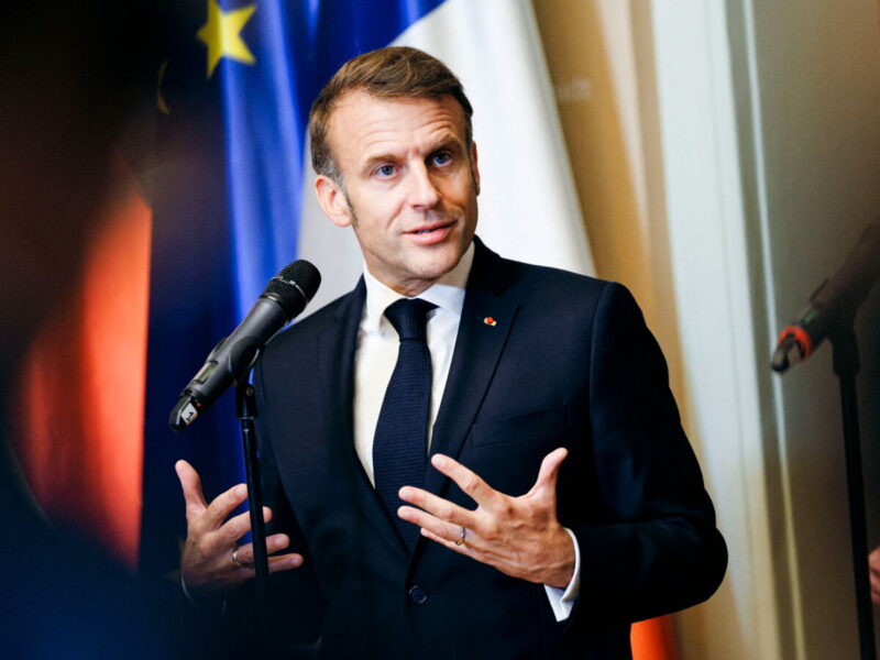 Macron comparé à un showman